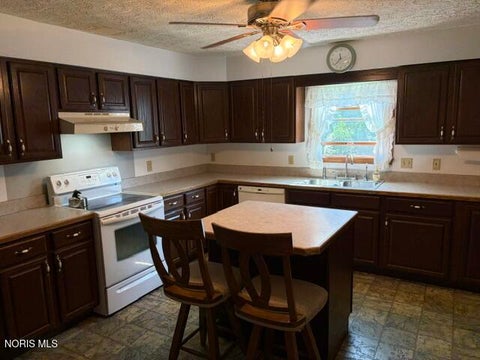 Tiny photo for 34 Riverlea Park, Tiffin, OH 44883 (MLS # 10013164)