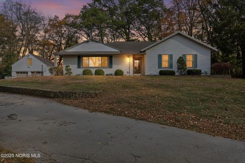 Photo of 5835 Davis Road, Whitehouse, OH 43571 (MLS # 10000794) Photo of 5835 Davis Road, Whitehouse, OH 43571 (MLS # 10000794)