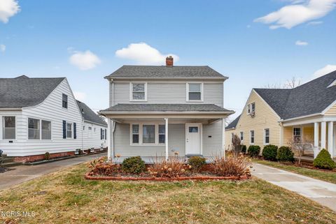 Photo of 2711 Gunckel Boulevard, Toledo, OH 43606 (MLS # 10004895)