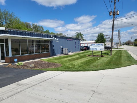 Photo of 1105 N Main Street, Fostoria, OH 44830 (MLS # 10012800)