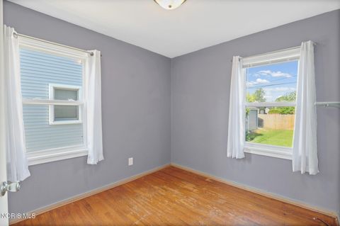 Tiny photo for 4755 288th Street, Toledo, OH 43611 (MLS # 10007959)
