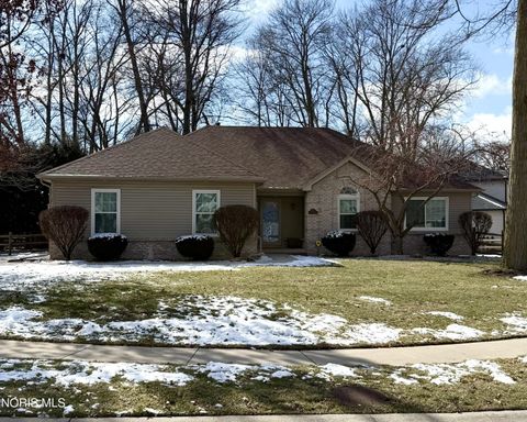 Photo of 5695 Greenridge Drive, Toledo, OH 43615 (MLS # 10004518)