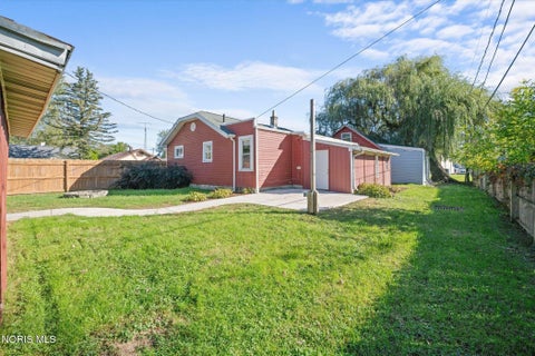 Tiny photo for 5323 Collomore Road, Toledo, OH 43615 (MLS # 10014519)