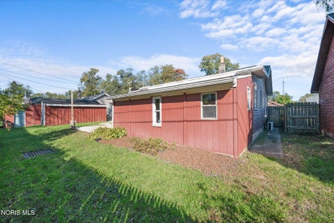 Tiny photo for 5323 Collomore Road, Toledo, OH 43615 (MLS # 10014519)