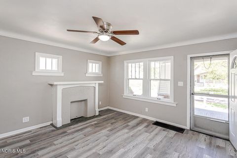 Tiny photo for 516 Lodge Avenue, Toledo, OH 43609 (MLS # 10008837)