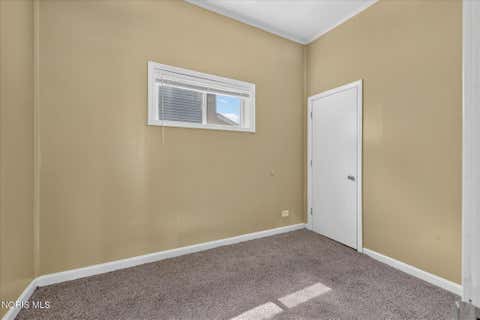 Tiny photo for 571 Viking Street, Toledo, OH 43605 (MLS # 10011027)