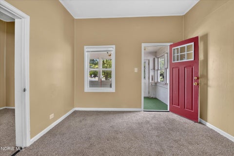 Tiny photo for 571 Viking Street, Toledo, OH 43605 (MLS # 10011027)