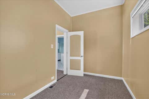 Tiny photo for 571 Viking Street, Toledo, OH 43605 (MLS # 10011027)