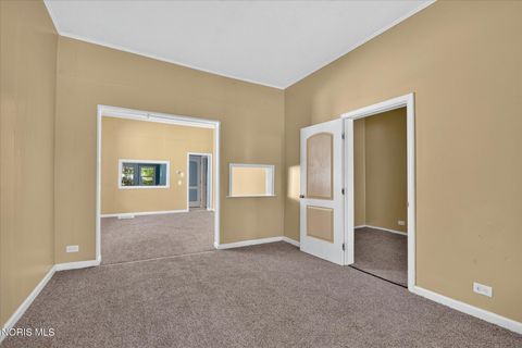 Tiny photo for 571 Viking Street, Toledo, OH 43605 (MLS # 10011027)