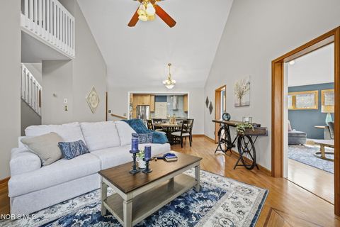 Tiny photo for 1 Abbey Road, Perrysburg, OH 43551 (MLS # 10005142)