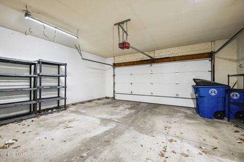 Tiny photo for 1 Abbey Road, Perrysburg, OH 43551 (MLS # 10005142)