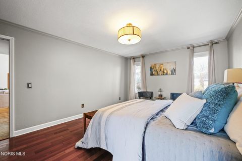 Tiny photo for 1 Abbey Road, Perrysburg, OH 43551 (MLS # 10005142)