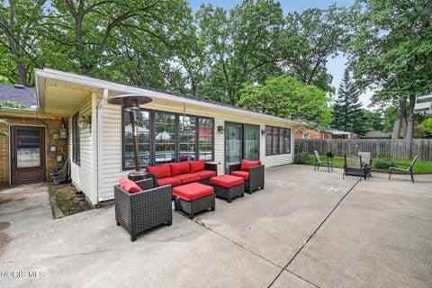 Tiny photo for 5154 Fairgreen Drive, Toledo, OH 43613 (MLS # 10014189)