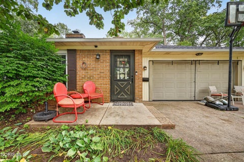 Tiny photo for 5154 Fairgreen Drive, Toledo, OH 43613 (MLS # 10014189)