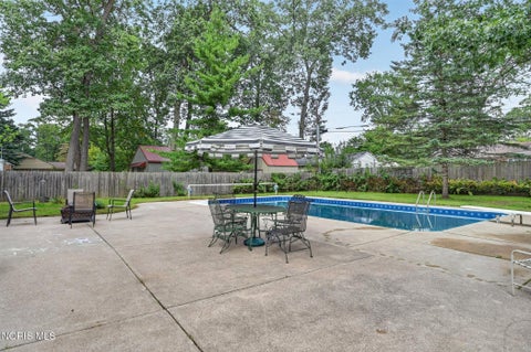 Tiny photo for 5154 Fairgreen Drive, Toledo, OH 43613 (MLS # 10014189)