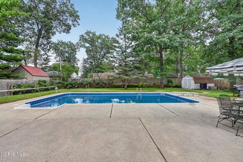Tiny photo for 5154 Fairgreen Drive, Toledo, OH 43613 (MLS # 10014189)