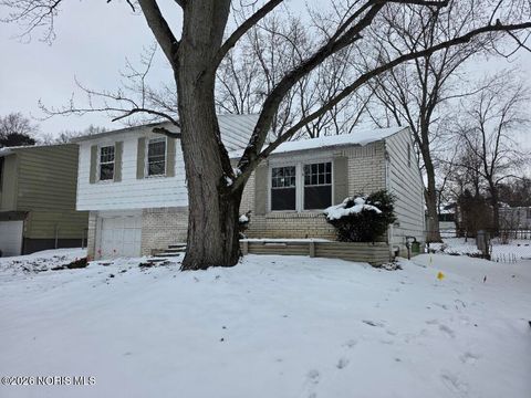Tiny photo for 735 Southbriar Road, Toledo, OH 43607 (MLS # 10003615)