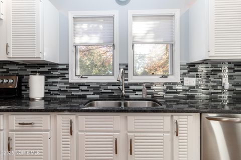 Tiny photo for 6708 Gettysburg Drive, Sylvania, OH 43560 (MLS # 10000235)