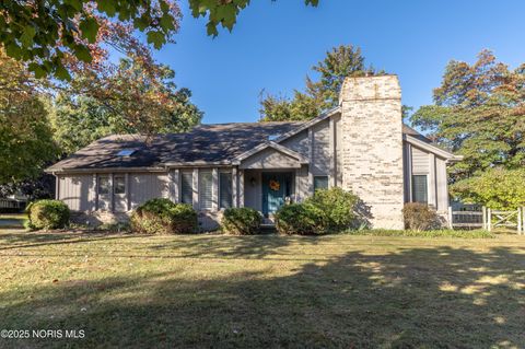 Photo of 6708 Gettysburg Drive, Sylvania, OH 43560 (MLS # 10000235)