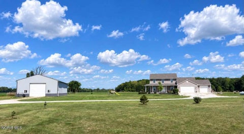 Photo of 18390 State Route 568, Findlay, OH 45840 (MLS # 10013117)