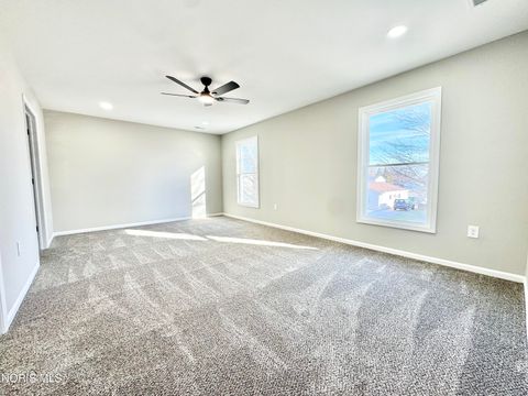 Tiny photo for 306 Dillrose Drive, Northwood, OH 43619 (MLS # 10004441)