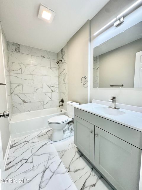 Tiny photo for 306 Dillrose Drive, Northwood, OH 43619 (MLS # 10004441)