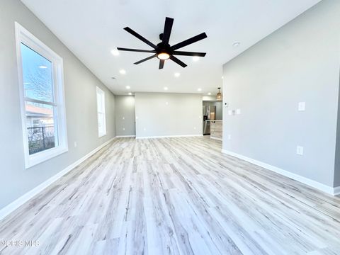 Tiny photo for 306 Dillrose Drive, Northwood, OH 43619 (MLS # 10004441)