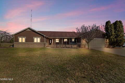 Photo of 24340 Hull Prairie Road, Perrysburg, OH 43551 (MLS # 10004713)