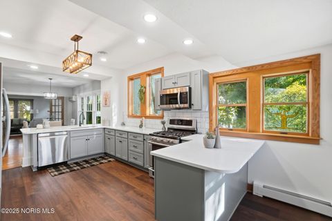 Tiny photo for 123 Glendale Avenue, Findlay, OH 45840 (MLS # 10000454)