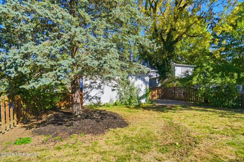 Tiny photo for 123 Glendale Avenue, Findlay, OH 45840 (MLS # 10000454)