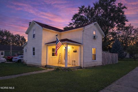 Photo of 287 E South Street, McComb, OH 45858 (MLS # 10010944)
