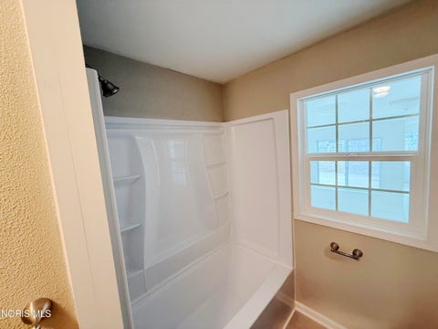 Tiny photo for 2653 Luverne Avenue, Oregon, OH 43616 (MLS # 10011623)