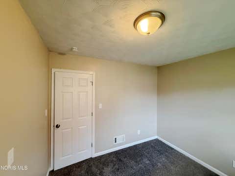 Tiny photo for 2653 Luverne Avenue, Oregon, OH 43616 (MLS # 10011623)