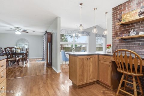 Tiny photo for 1638 Westview Drive, Findlay, OH 45840 (MLS # 10005231)