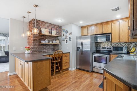 Tiny photo for 1638 Westview Drive, Findlay, OH 45840 (MLS # 10005231)