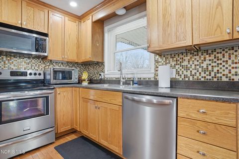 Tiny photo for 1638 Westview Drive, Findlay, OH 45840 (MLS # 10005231)