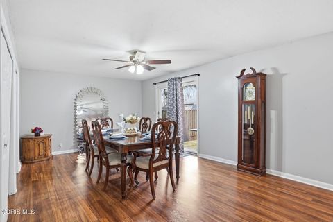Tiny photo for 1638 Westview Drive, Findlay, OH 45840 (MLS # 10005231)