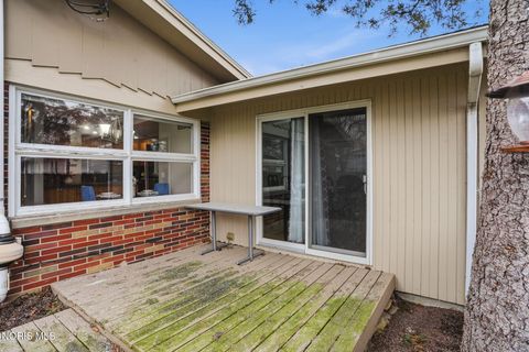 Tiny photo for 1638 Westview Drive, Findlay, OH 45840 (MLS # 10005231)