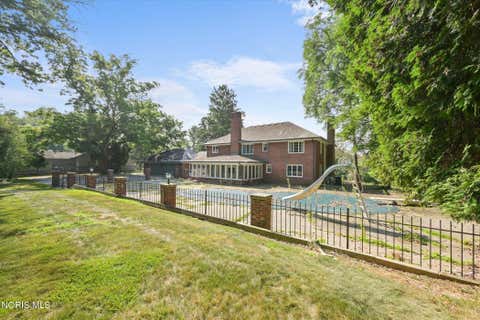 Tiny photo for 4912 W Bancroft Street, Toledo, OH 43615 (MLS # 10011402)