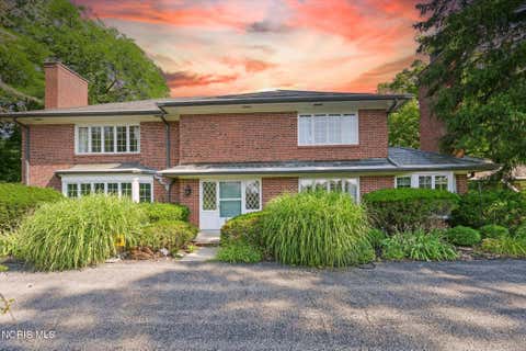 Photo of 4912 W Bancroft Street, Toledo, OH 43615 (MLS # 10011402)