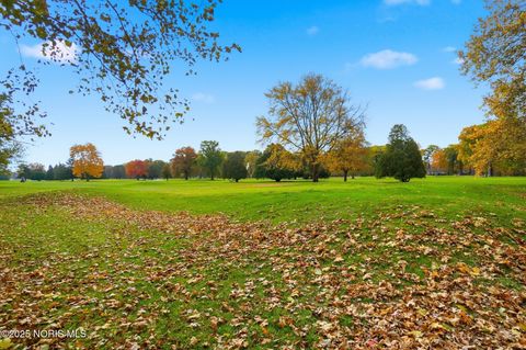 Tiny photo for 4073 Grandview Court, Toledo, OH 43614 (MLS # 10000731)