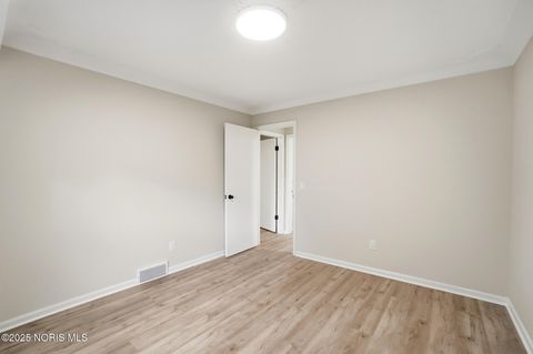 Tiny photo for 4073 Grandview Court, Toledo, OH 43614 (MLS # 10000731)