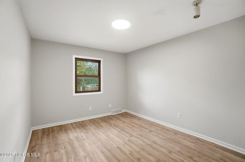 Tiny photo for 4073 Grandview Court, Toledo, OH 43614 (MLS # 10000731)