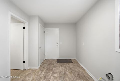 Tiny photo for 4073 Grandview Court, Toledo, OH 43614 (MLS # 10000731)