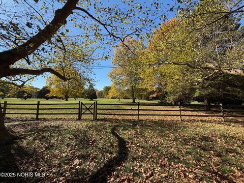 Tiny photo for 4073 Grandview Court, Toledo, OH 43614 (MLS # 10000731)
