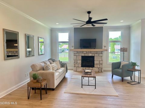 Tiny photo for 550 Southview Court, Gibsonburg, OH 43431 (MLS # 10005606)