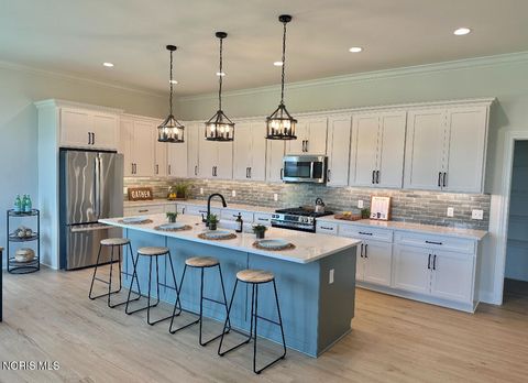 Tiny photo for 550 Southview Court, Gibsonburg, OH 43431 (MLS # 10005606)