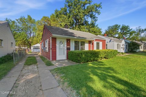 Homes For Sale - 1221 Scott Street<br/> Lucas County, Maumee, OH 43537
