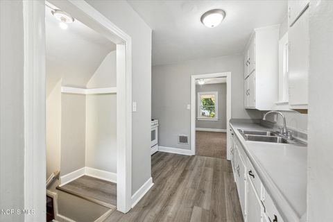 Tiny photo for 2013 Balkan Place, Toledo, OH 43613 (MLS # 10006898)