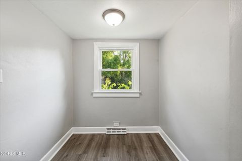 Tiny photo for 2013 Balkan Place, Toledo, OH 43613 (MLS # 10006898)